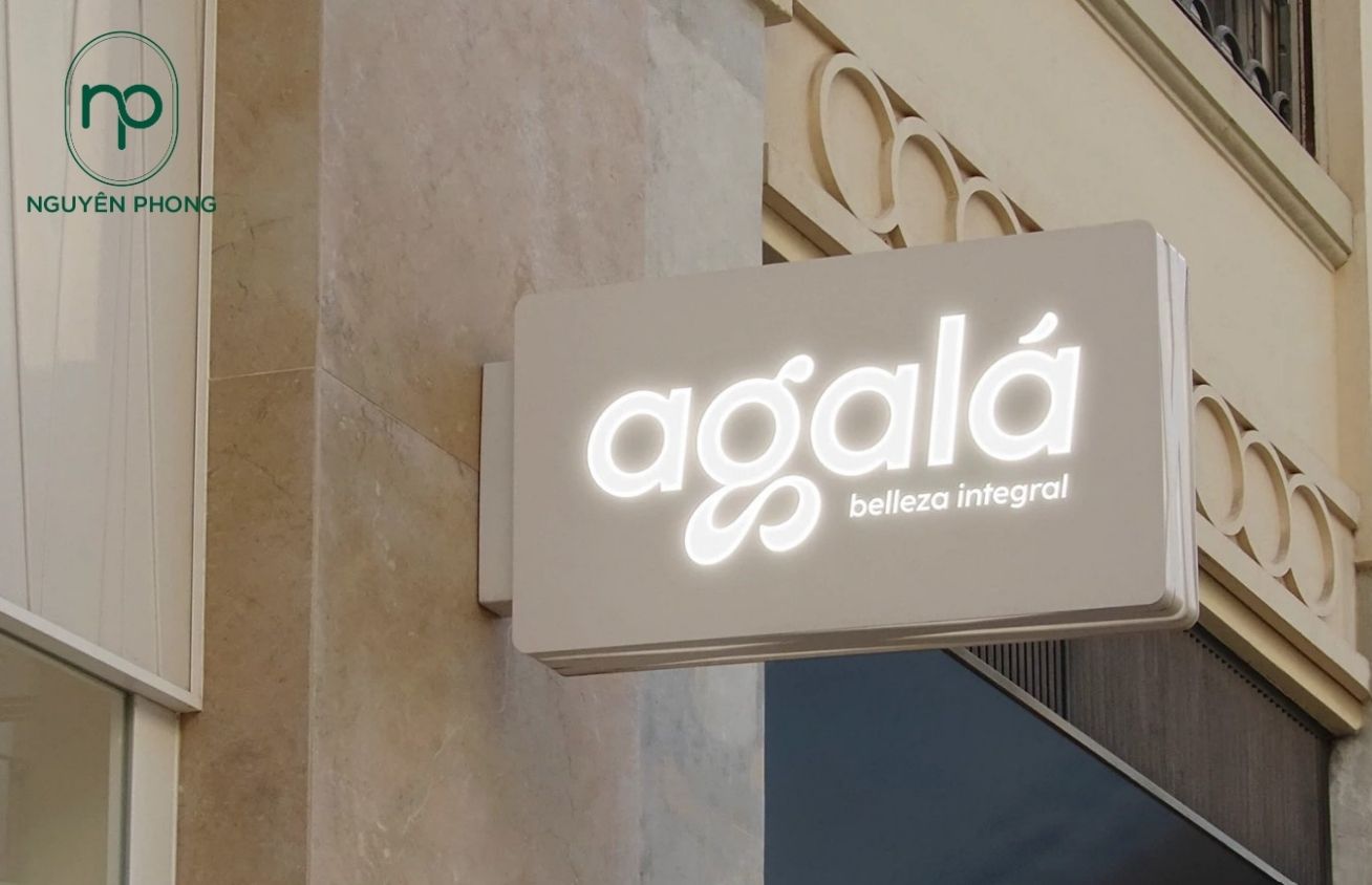 Mẫu logo thẩm mỹ viện in trên biển quảng cáo